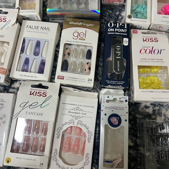 Assorted Nail Art and Tools Set - Picture 6 of 9